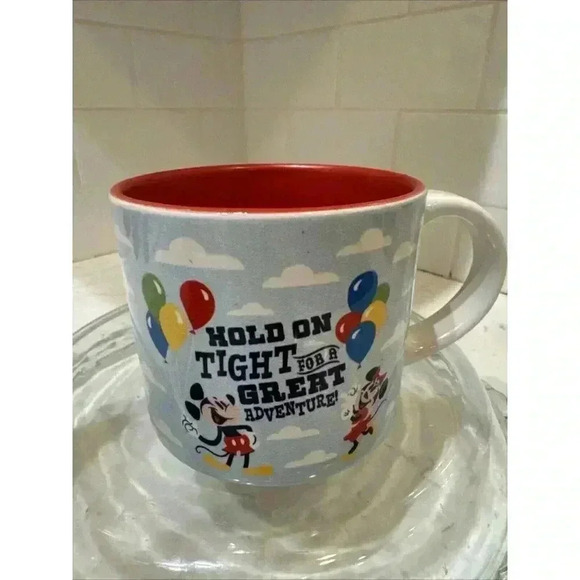 D23 Disney Expo 2019 Mickey and Minnie Great Adventure Mug - Picture 11 of 13
